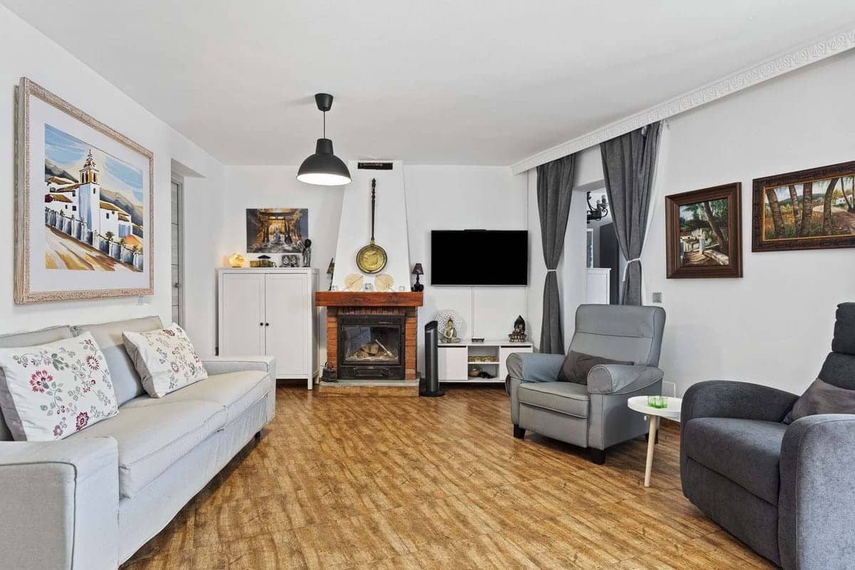 Chalet de 4 habitaciones en Fuengirola en venta - 555.000 € (Ref: 9165480)