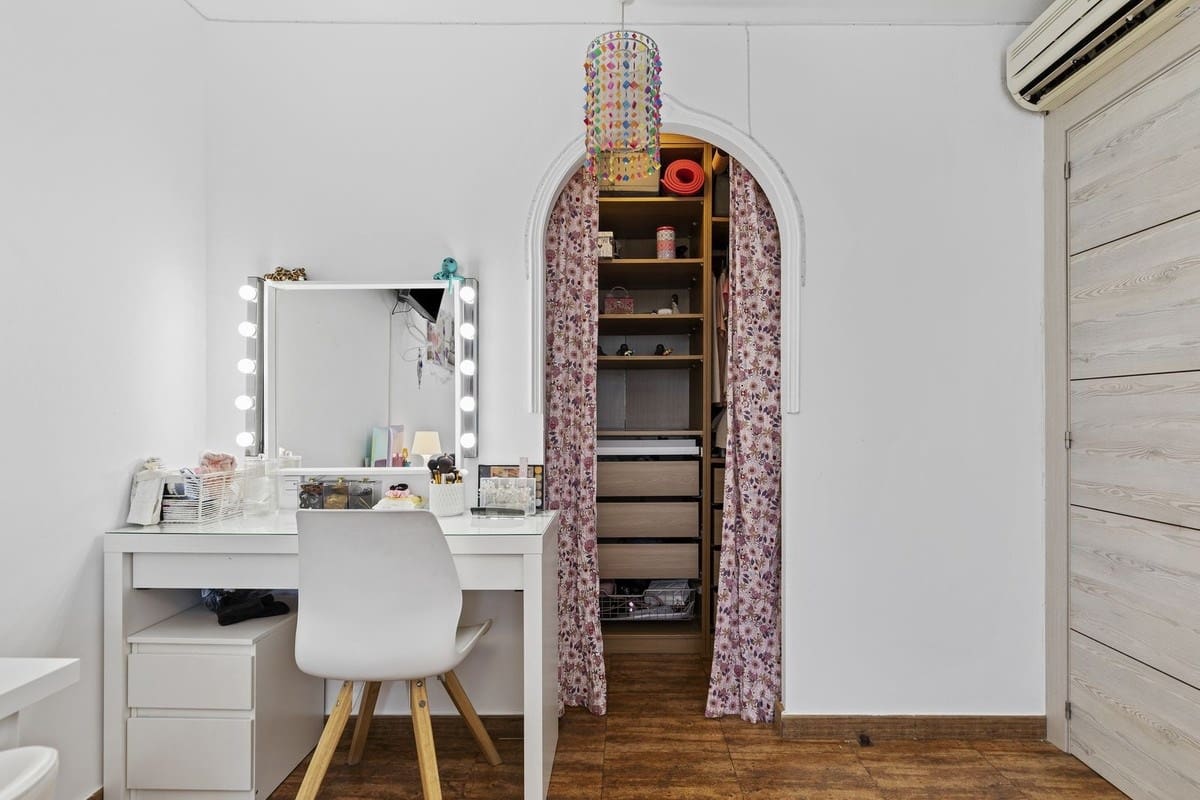 Chalet de 4 habitaciones en Fuengirola en venta - 555.000 € (Ref: 9165480)