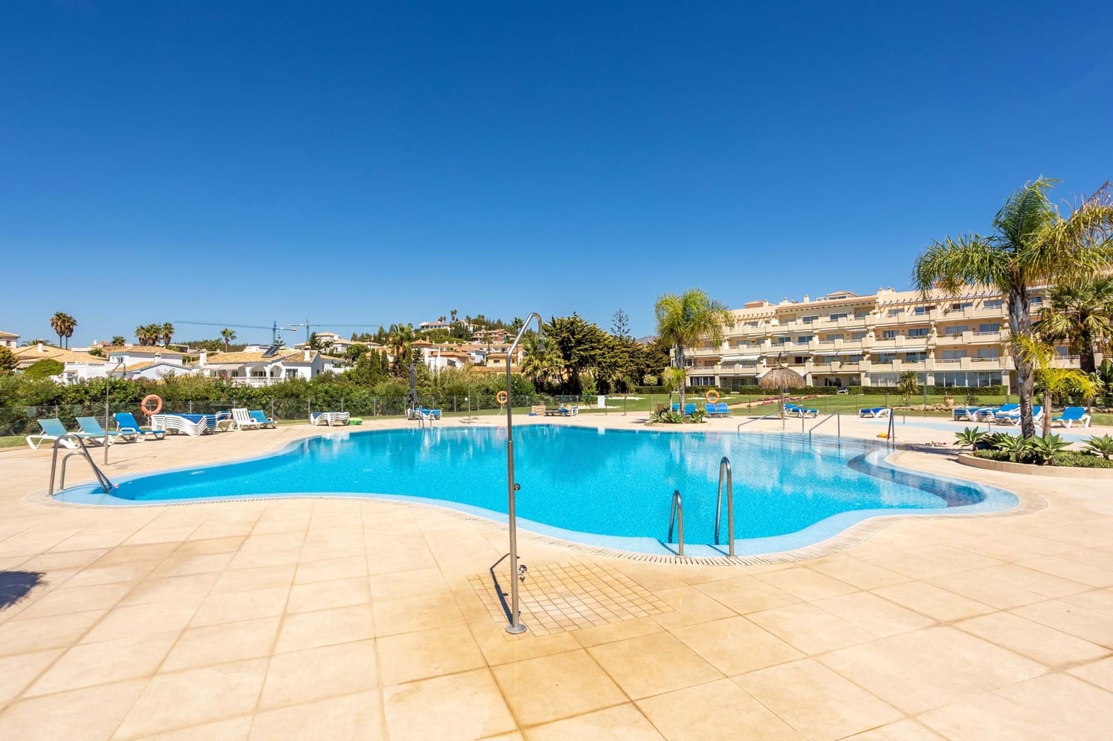 2 bedroom Apartment for sale in Mijas with pool - € 409,500 (Ref: 9166733)