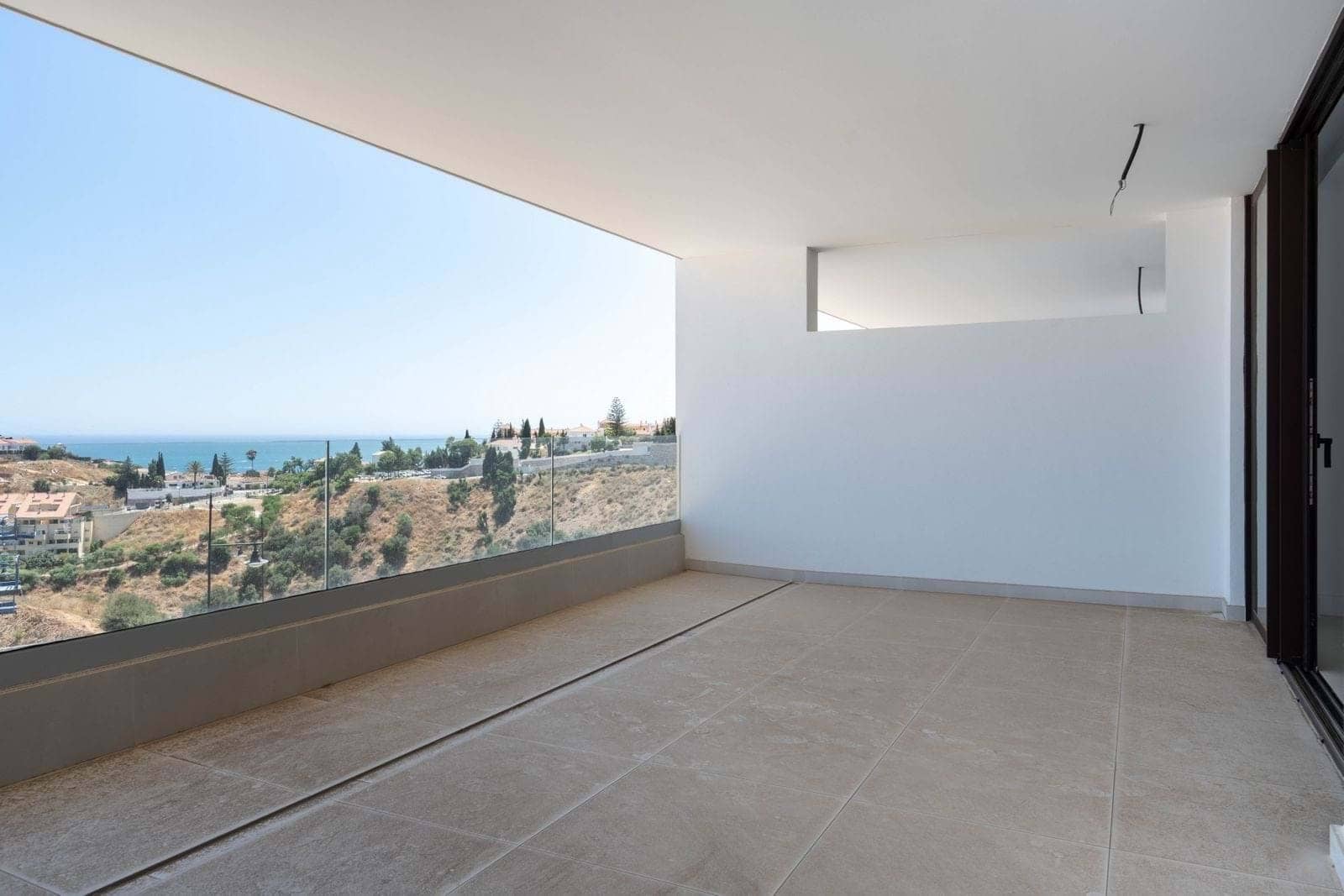 Apartamento de 2 habitaciones en Fuengirola en venta con piscina garaje - 590.000 € (Ref: 9166778)