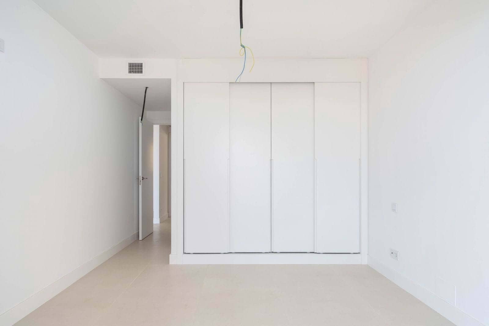 Apartamento de 2 habitaciones en Fuengirola en venta con piscina garaje - 590.000 € (Ref: 9166778)