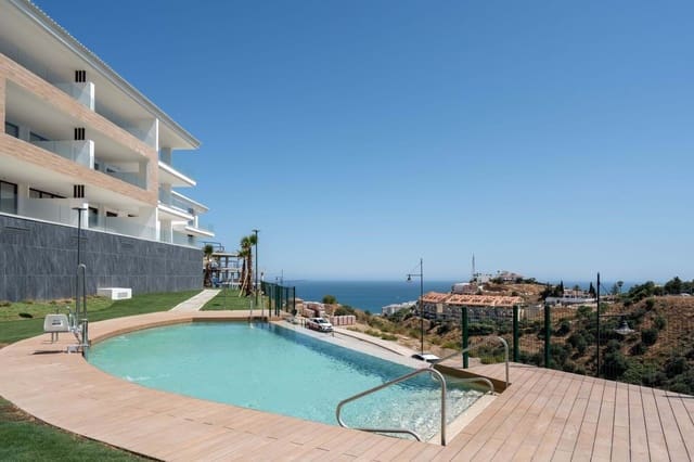 Apartamento de 2 habitaciones en Fuengirola en venta con piscina garaje - 590.000 € (Ref: 9166778)