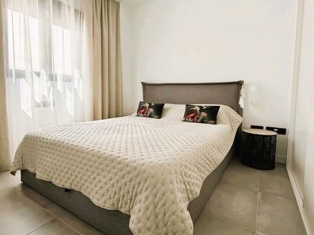 Apartamento de 2 habitaciones en Cancelada, Estepona en venta con garaje - 319.000 € (Ref: 9177160)