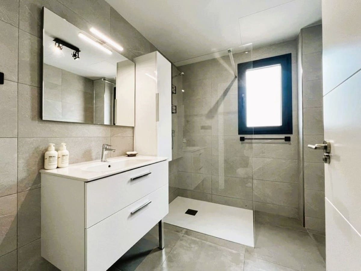 Apartamento de 2 habitaciones en Cancelada en venta con garaje - 319.000 € (Ref: 9177160)