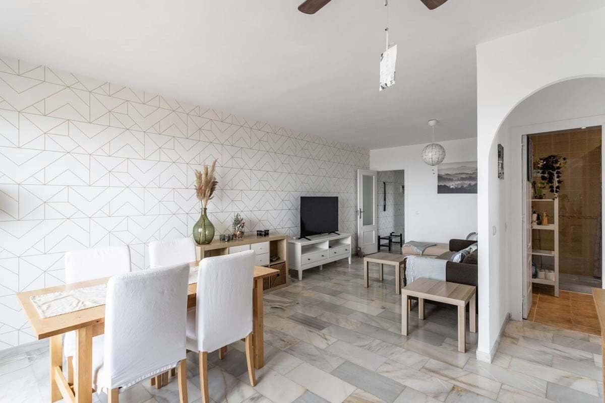 2 bedroom Apartment for sale in Mijas with pool - € 299,000 (Ref: 9177161)