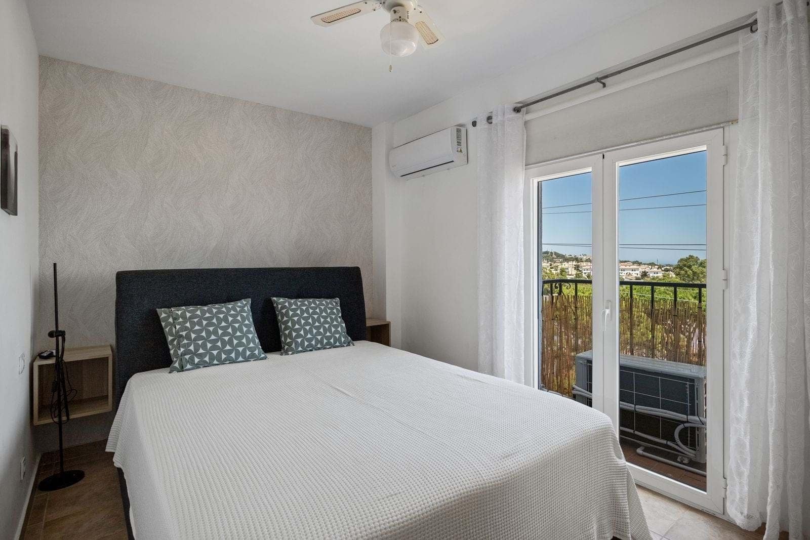 2 bedroom Apartment for sale in Mijas with pool - € 299,000 (Ref: 9177161)