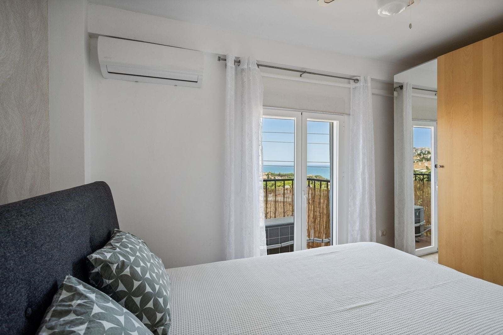 2 bedroom Apartment for sale in Mijas with pool - € 299,000 (Ref: 9177161)