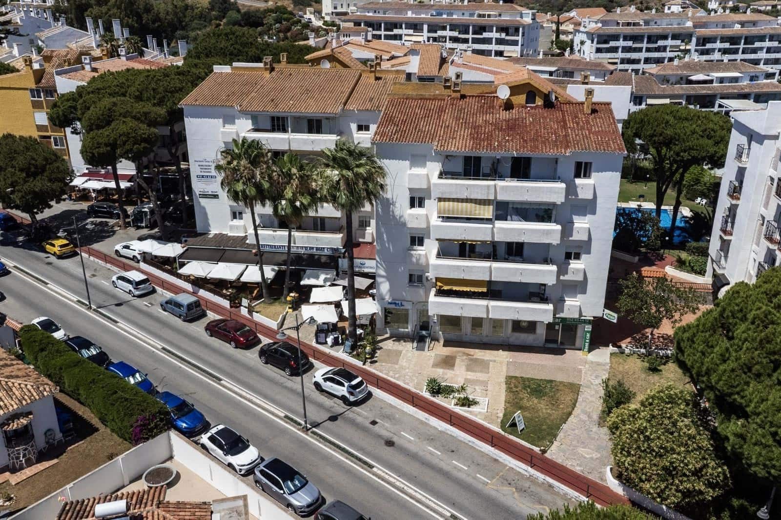 2 bedroom Apartment for sale in Mijas with pool - € 299,000 (Ref: 9177161)