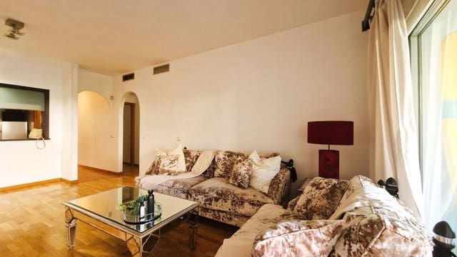 2 bedroom Apartment for sale in Marbella with pool - € 399,000 (Ref: 9177639)