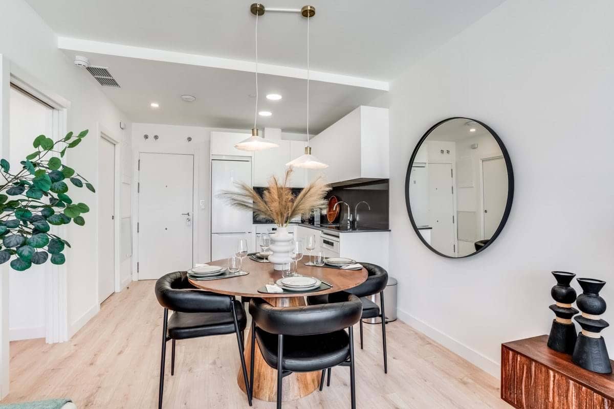 2 bedroom Apartment for sale in Malaga city with pool garage - € 439,000 (Ref: 9177974)