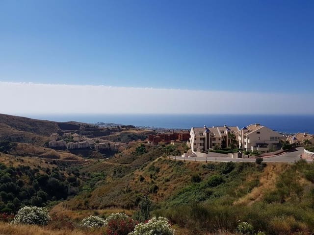 2 bedroom Apartment for sale in Mijas with pool garage - € 349,000 (Ref: 9180284)