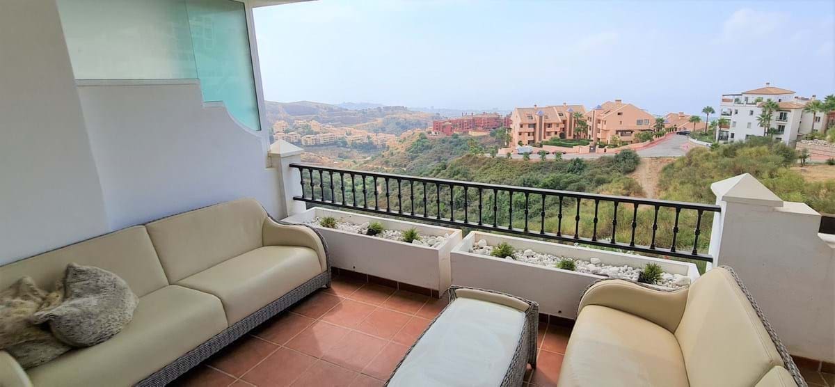 2 bedroom Apartment for sale in Mijas with pool garage - € 349,000 (Ref: 9180284)