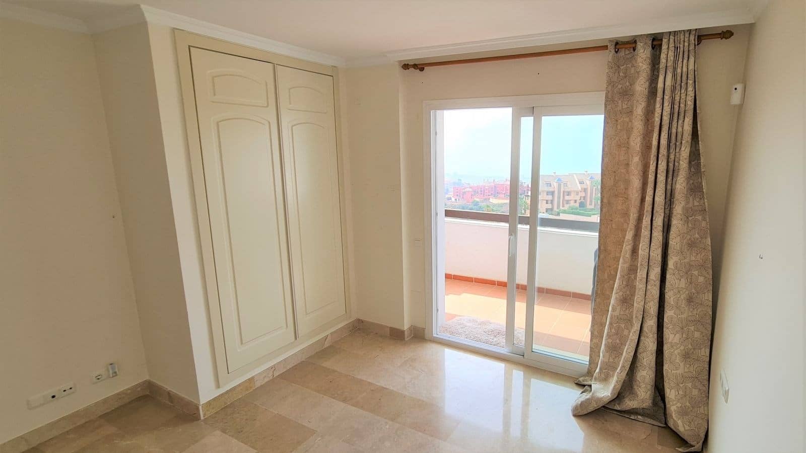 2 bedroom Apartment for sale in Mijas with pool garage - € 349,000 (Ref: 9180284)