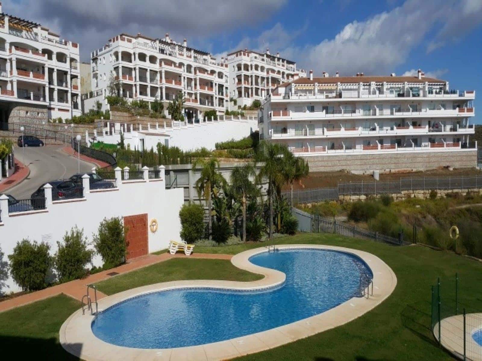 2 bedroom Apartment for sale in Mijas with pool garage - € 349,000 (Ref: 9180284)