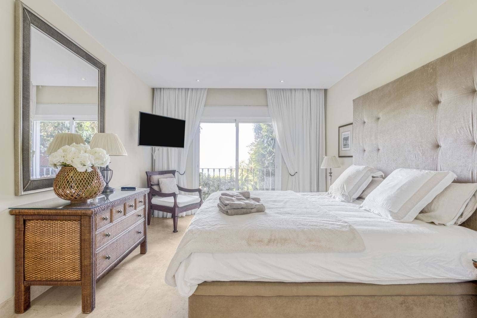 Apartamento de 2 habitaciones en Marbella en venta con piscina garaje - 480.000 € (Ref: 9180395)