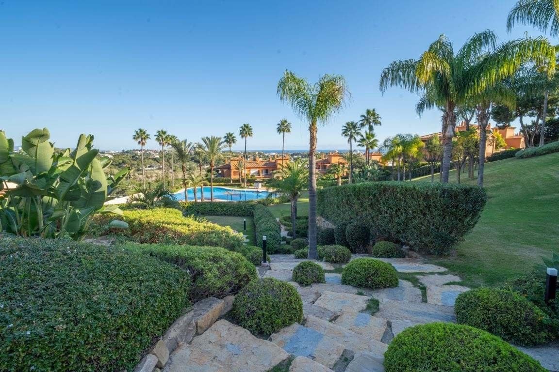 2 makuuhuone Huoneisto myytävänä paikassa Benahavis mukana uima-altaan 
autotalli - 450 000 € (Ref: 9180778)