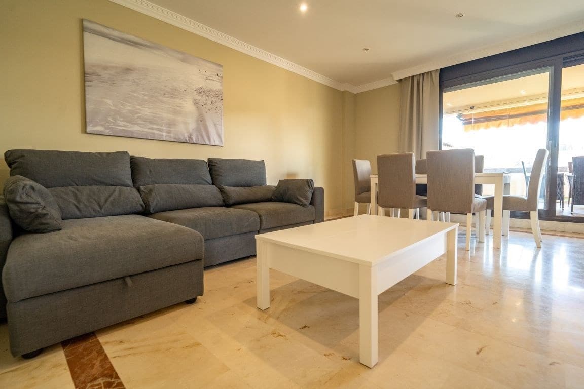 2 makuuhuone Huoneisto myytävänä paikassa Benahavis mukana uima-altaan 
autotalli - 450 000 € (Ref: 9180778)