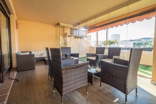 2 makuuhuone Huoneisto myytävänä paikassa Benahavís mukana uima-altaan 
autotalli - 450 000 € (Ref: 9180778)