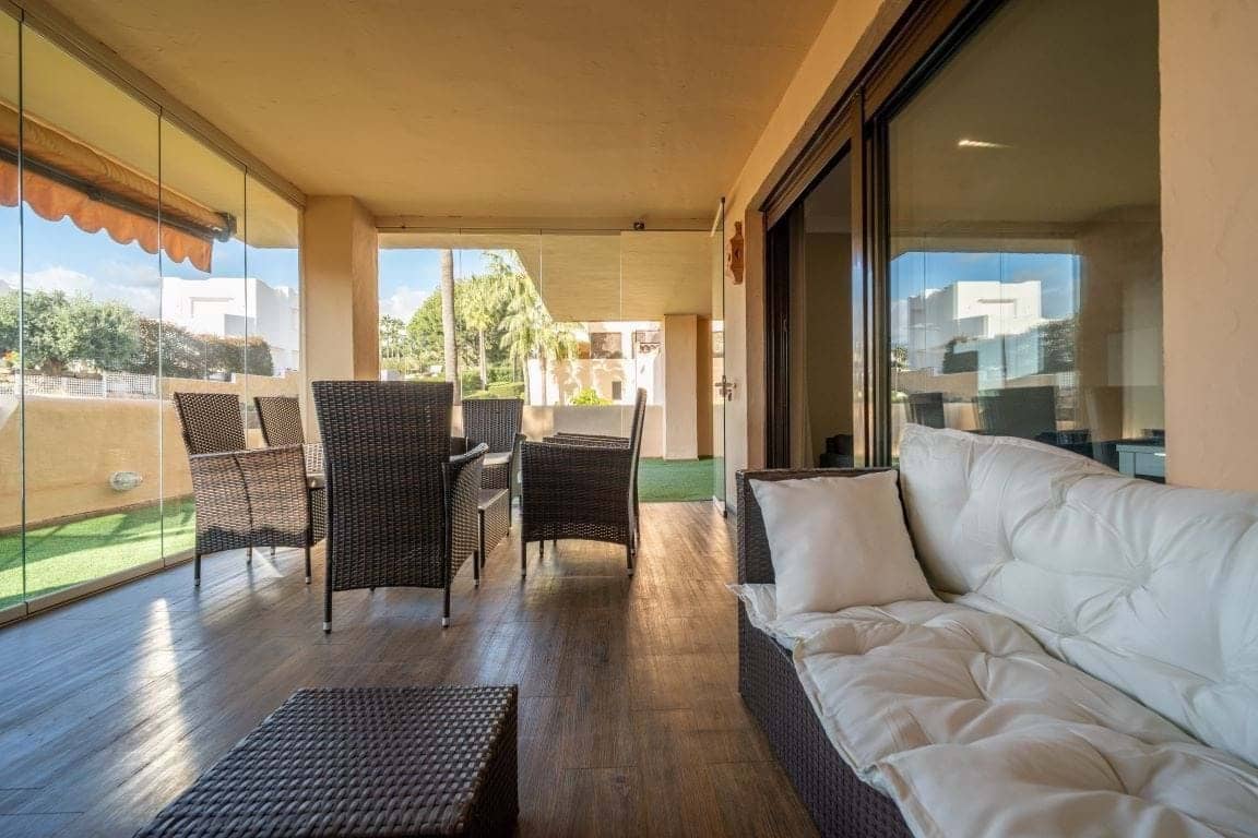 2 makuuhuone Huoneisto myytävänä paikassa Benahavis mukana uima-altaan 
autotalli - 450 000 € (Ref: 9180778)