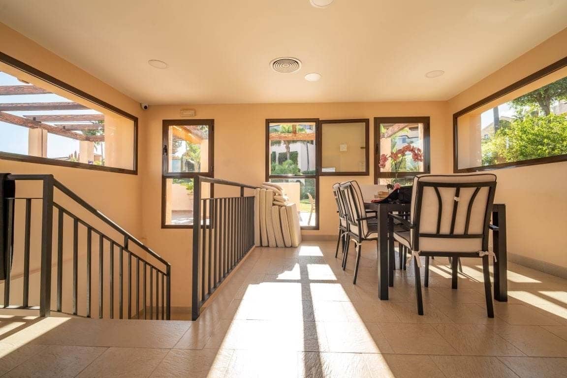 2 makuuhuone Huoneisto myytävänä paikassa Benahavis mukana uima-altaan 
autotalli - 450 000 € (Ref: 9180778)