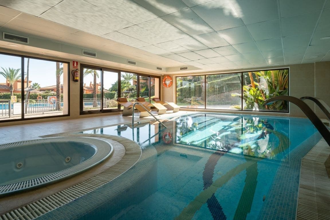 2 makuuhuone Huoneisto myytävänä paikassa Benahavis mukana uima-altaan 
autotalli - 450 000 € (Ref: 9180778)