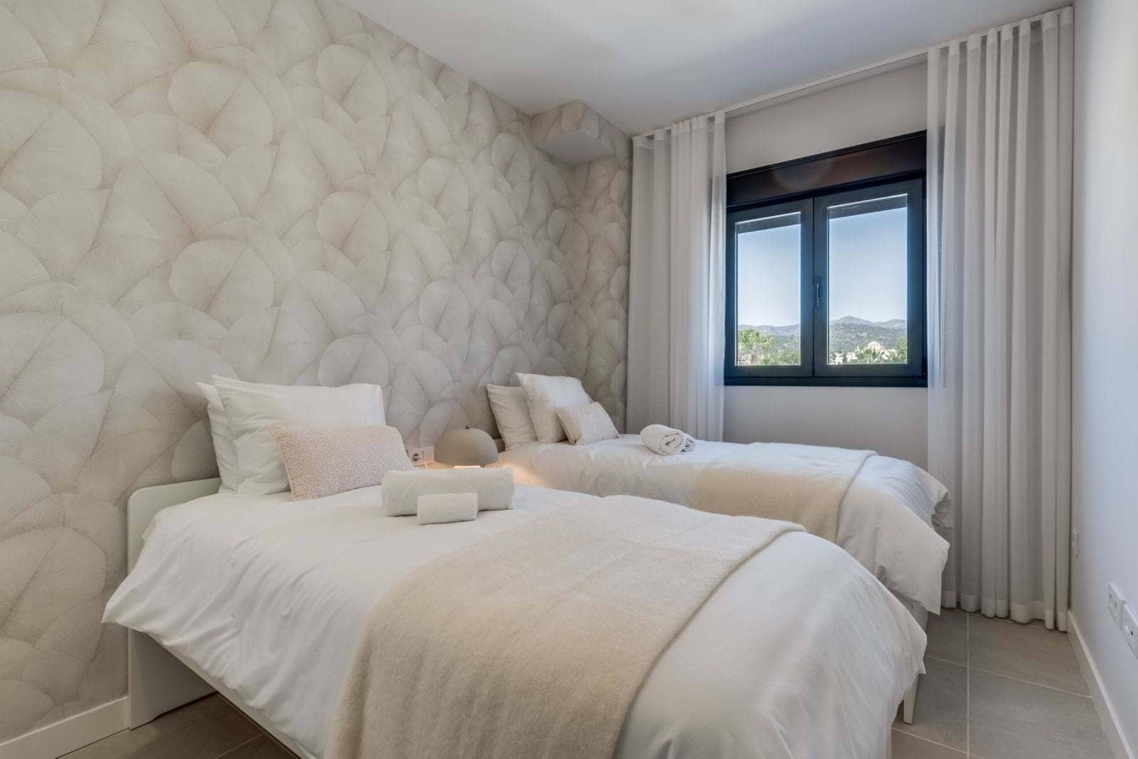 2 bedroom Apartment for sale in New Golden Mile with pool garage - € 455,000 (Ref: 9183209)