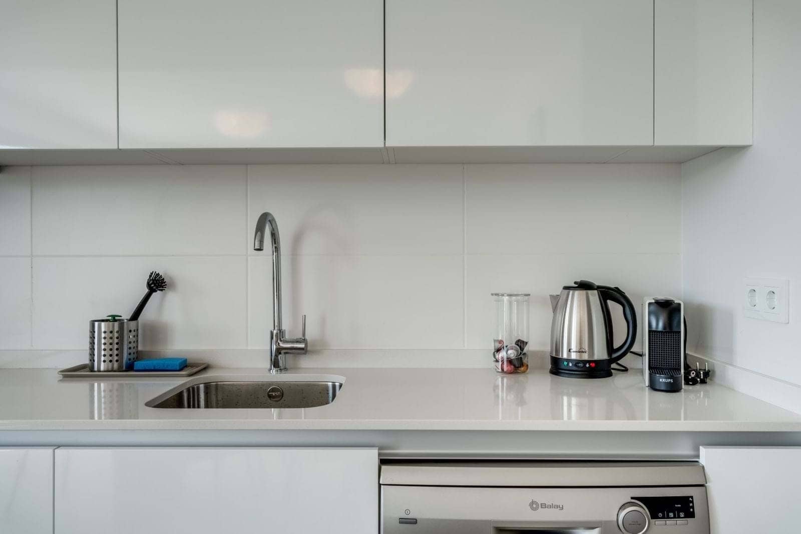 2 bedroom Apartment for sale in New Golden Mile with pool garage - € 455,000 (Ref: 9183209)