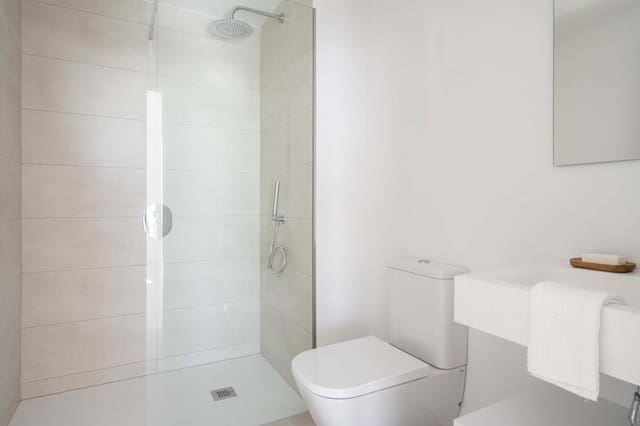 2 soverom Leilighet til salgs i Fuengirola med svømmebasseng garasje - € 469 000 (Ref: 9183264)