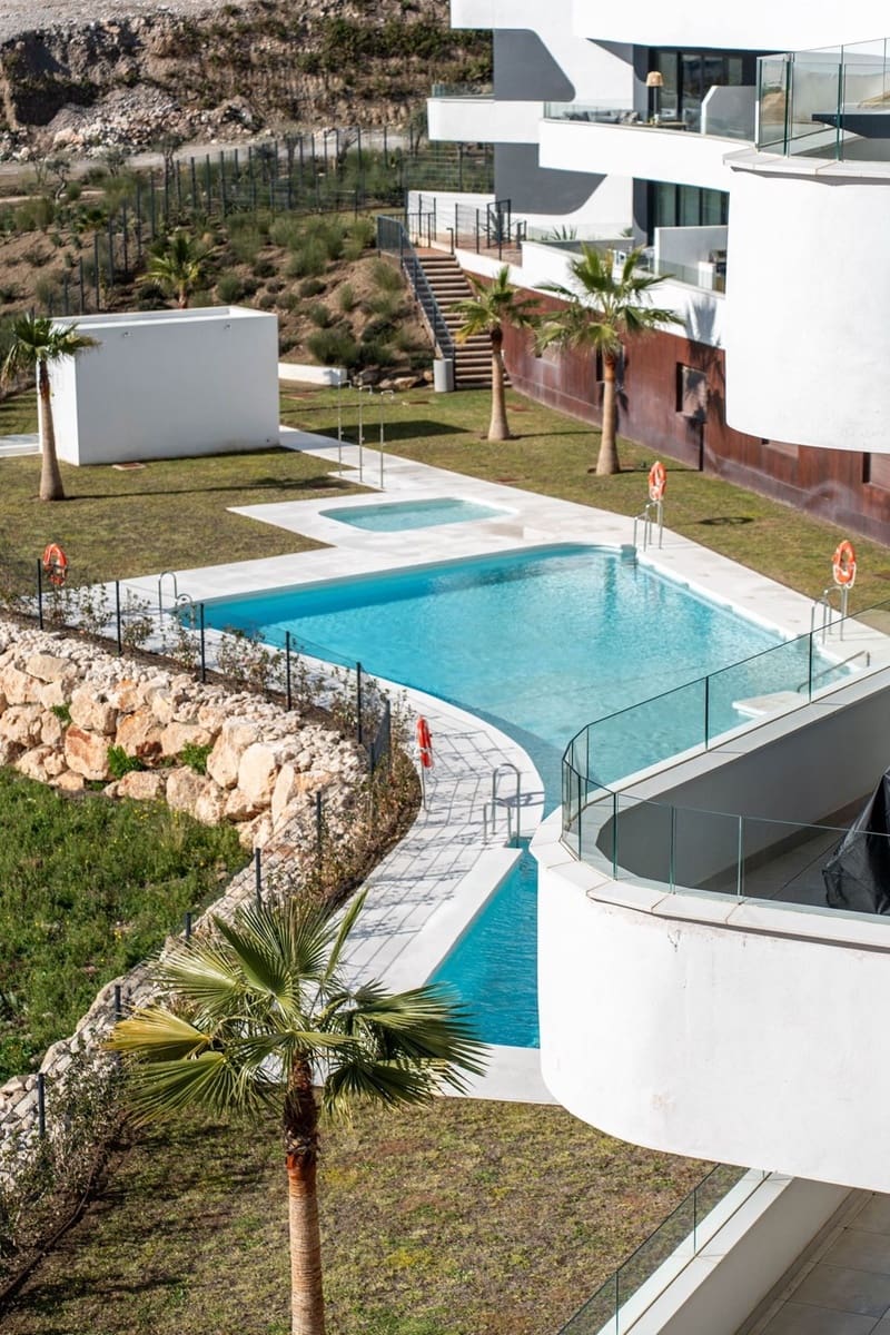 2 soverom Leilighet til salgs i Fuengirola med svømmebasseng garasje - € 469 000 (Ref: 9183264)