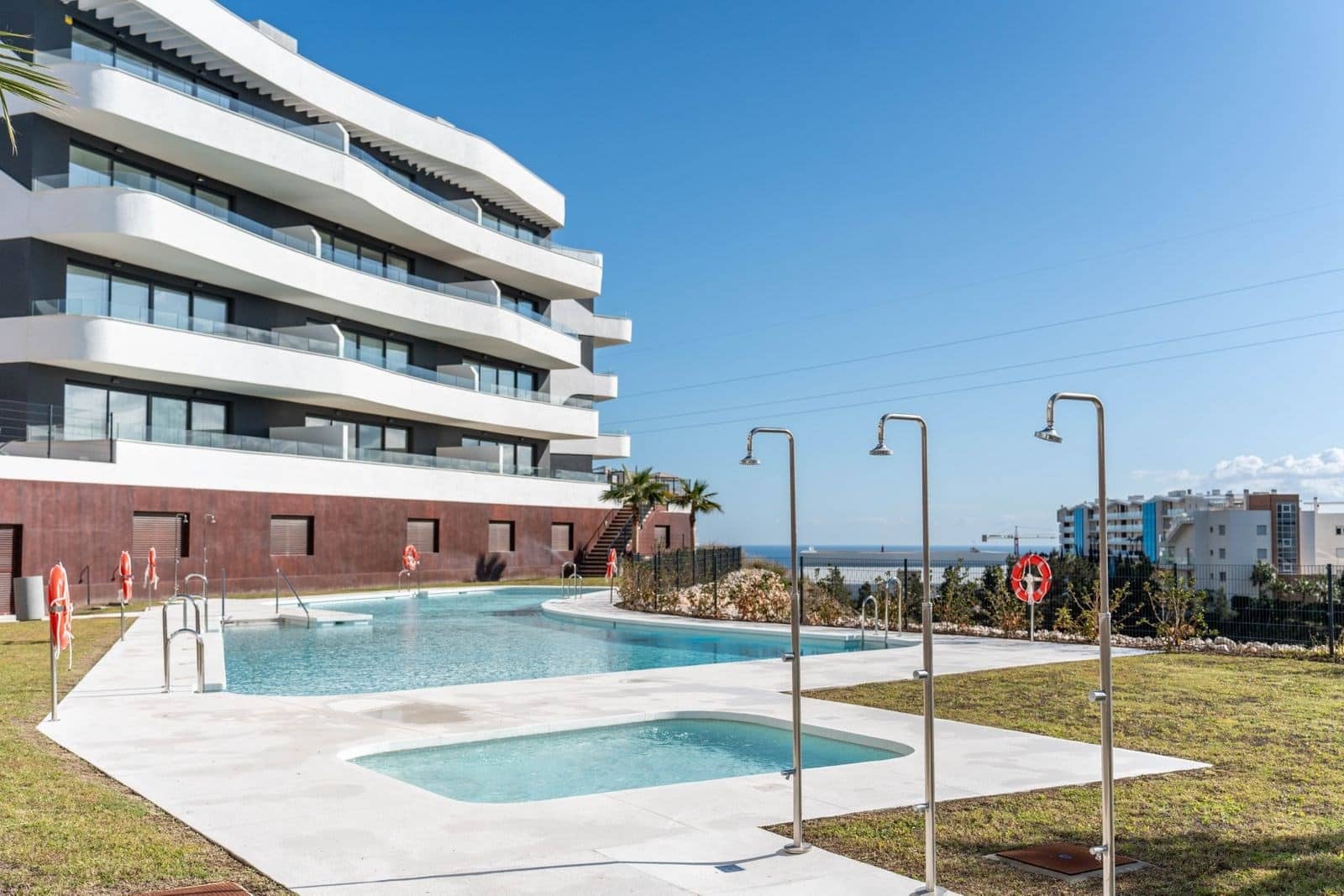 2 soverom Leilighet til salgs i Fuengirola med svømmebasseng garasje - € 469 000 (Ref: 9183264)