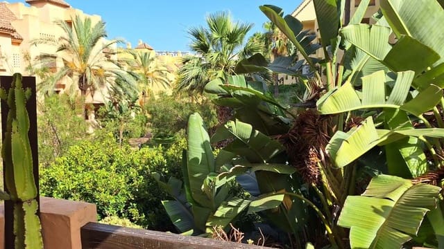 3 bedroom Apartment for sale in La Duquesa / Puerto de la Duquesa, Manilva with pool garage - € 295,000 (Ref: 9184952)