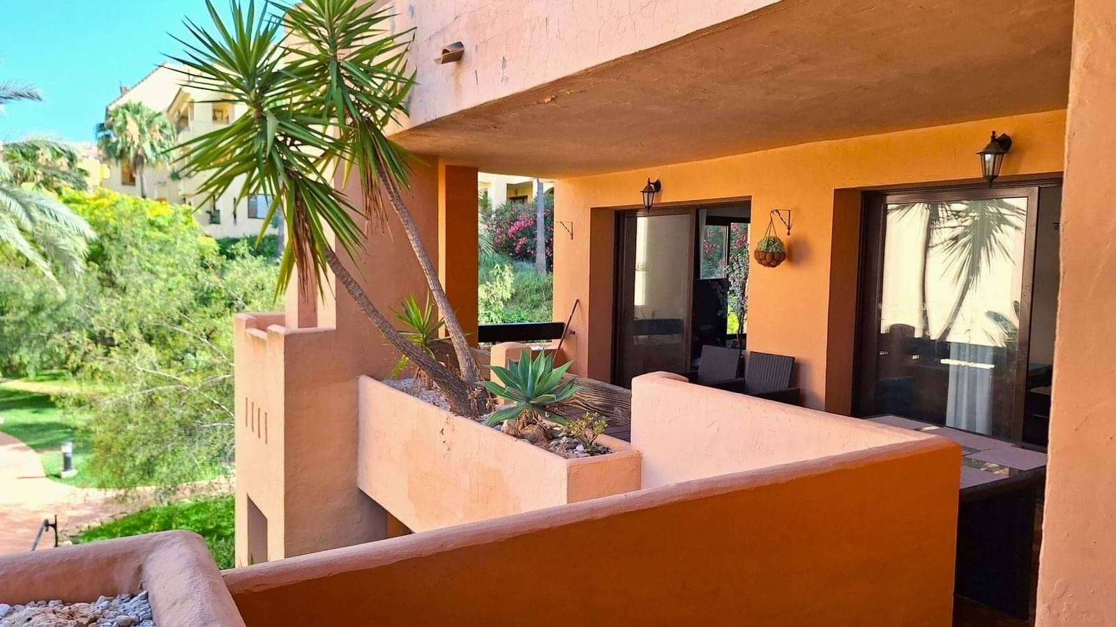 3 bedroom Apartment for sale in La Duquesa / Puerto de la Duquesa with pool garage - € 295,000 (Ref: 9184952)