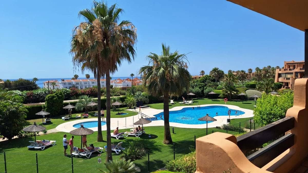 2 makuuhuone Huoneisto myytävänä paikassa Casares mukana uima-altaan 
autotalli - 350 000 € (Ref: 9188005)