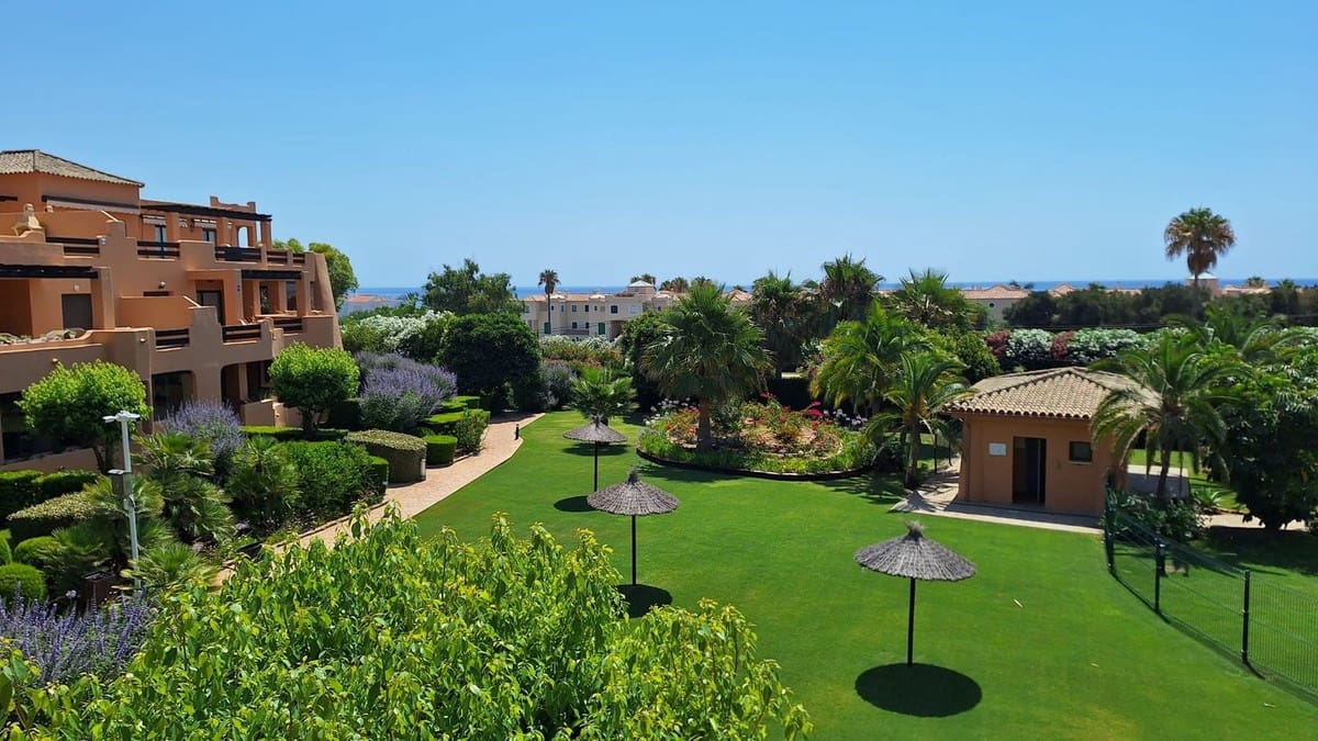 2 makuuhuone Huoneisto myytävänä paikassa Casares mukana uima-altaan 
autotalli - 350 000 € (Ref: 9188005)