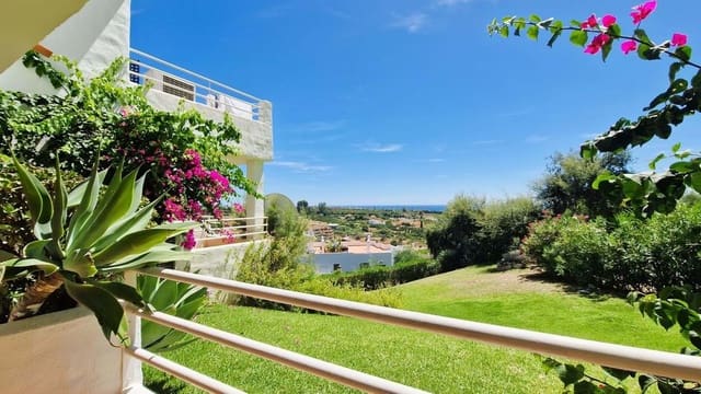 Apartamento de 3 habitaciones en Cancelada, Estepona en venta con piscina garaje - 335.000 € (Ref: 9188008)