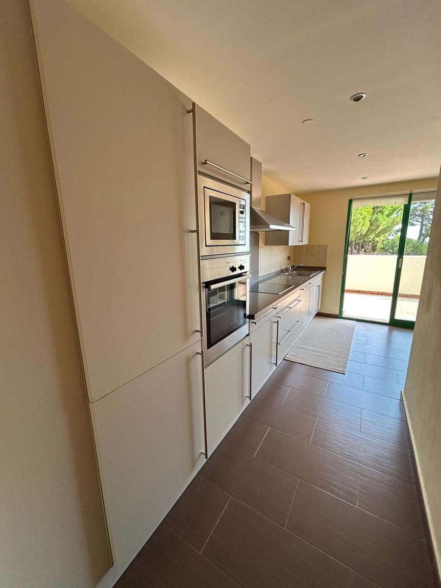 Apartamento de 2 habitaciones en New Golden Mile en venta con piscina garaje - 400.000 € (Ref: 9189000)