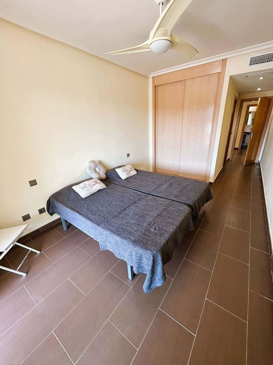 Apartamento de 2 habitaciones en New Golden Mile en venta con piscina garaje - 400.000 € (Ref: 9189000)