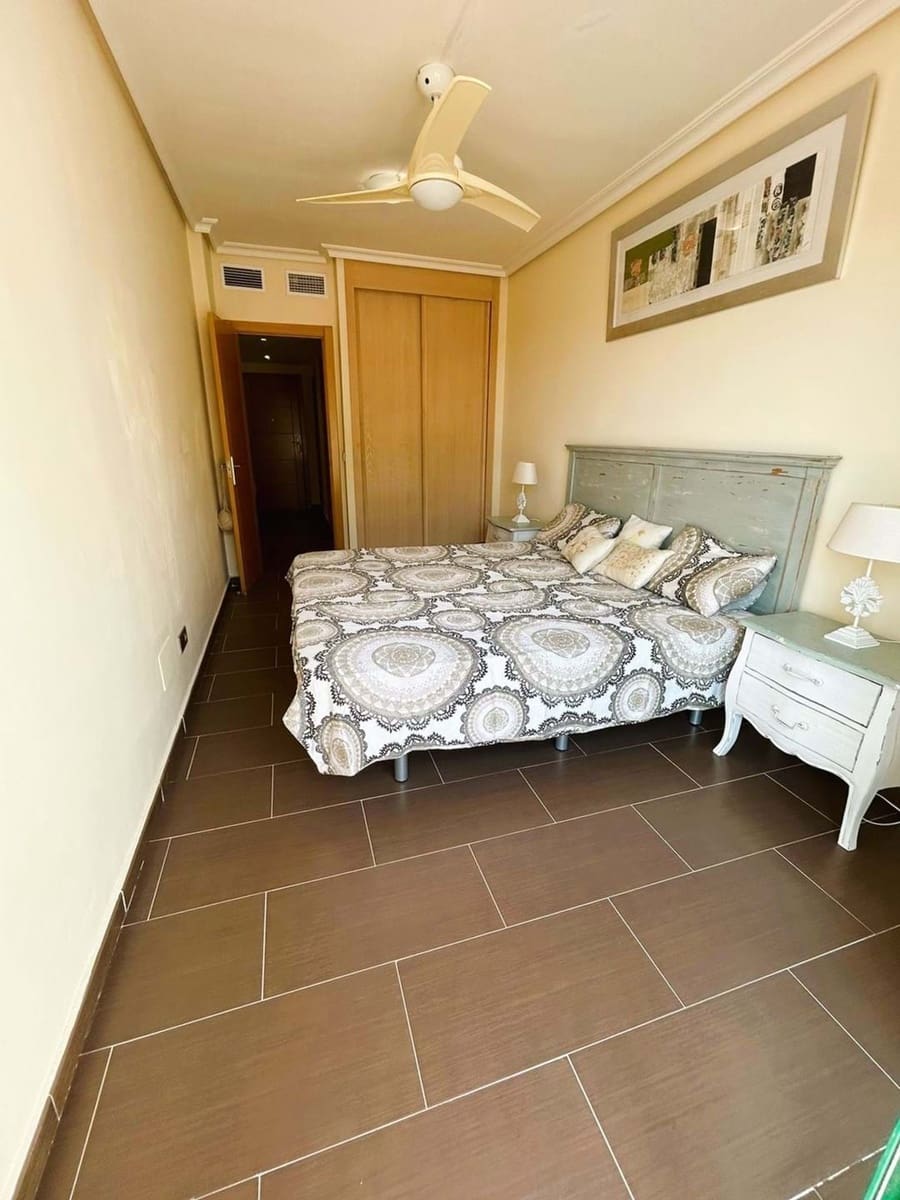 Apartamento de 2 habitaciones en New Golden Mile en venta con piscina garaje - 400.000 € (Ref: 9189000)