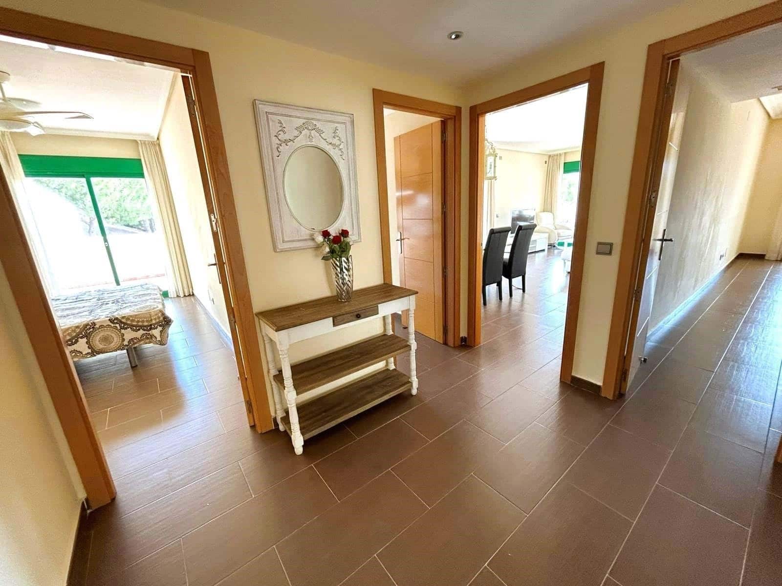 Apartamento de 2 habitaciones en New Golden Mile en venta con piscina garaje - 400.000 € (Ref: 9189000)