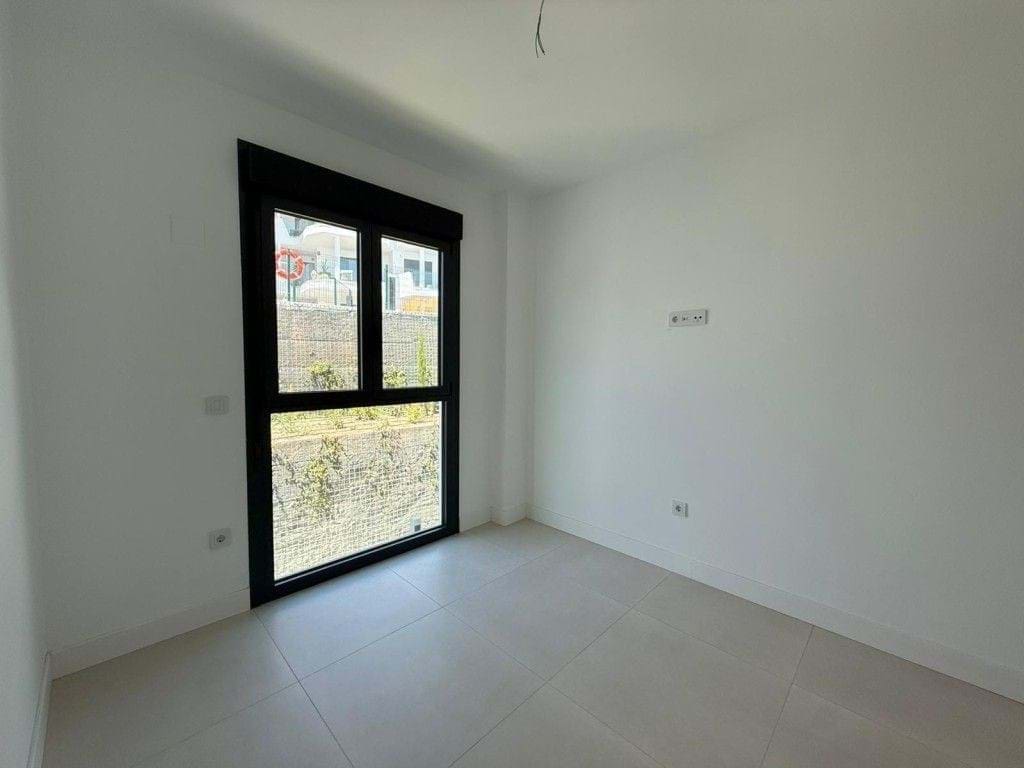 3 makuuhuone Huoneisto myytävänä paikassa Fuengirola mukana uima-altaan 
autotalli - 549 000 € (Ref: 9190790)