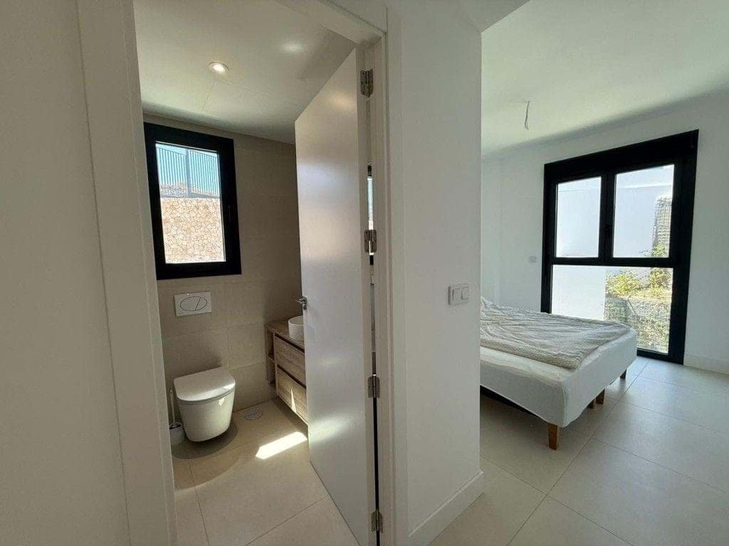 3 makuuhuone Huoneisto myytävänä paikassa Fuengirola mukana uima-altaan 
autotalli - 549 000 € (Ref: 9190790)