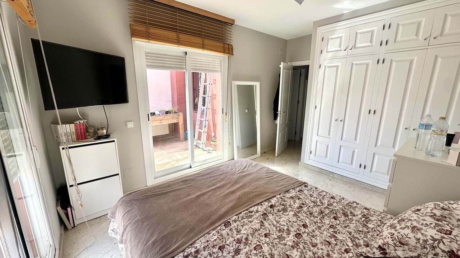 Casa de 3 habitaciones en Estepona en venta con piscina garaje - 555.000 € (Ref: 9190835)