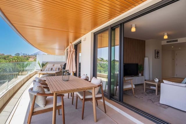 Apartamento de 2 habitaciones en Selwo, Estepona en venta con piscina garaje - 575.000 € (Ref: 9192001)