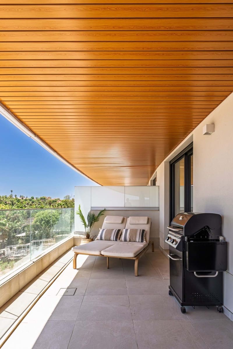 2 bedroom Apartment for sale in New Golden Mile with pool garage - € 575,000 (Ref: 9192001)