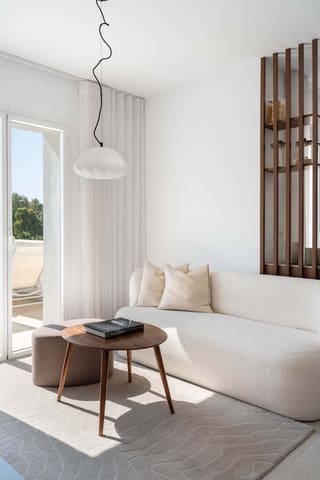 Apartamento de 2 habitaciones en Benahavís en venta con piscina garaje - 595.000 € (Ref: 9192059)