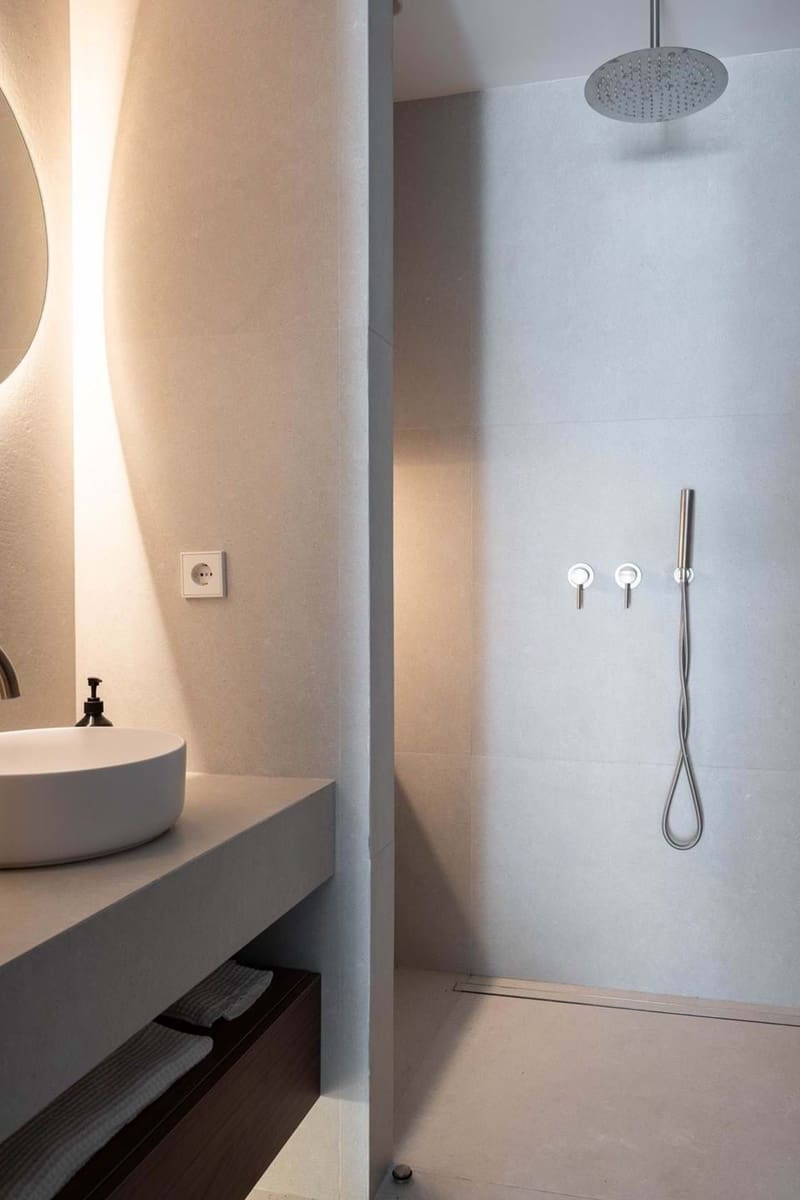 Apartamento de 2 habitaciones en Benahavís en venta con piscina garaje - 595.000 € (Ref: 9192059)