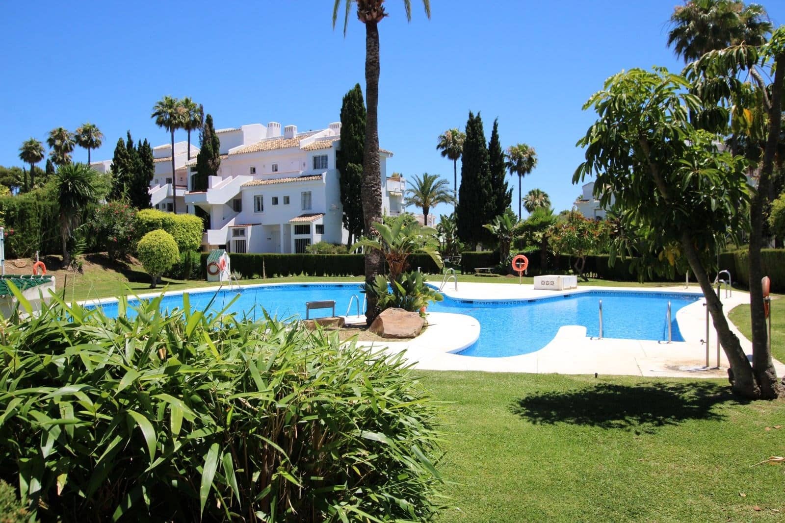 2 bedroom Apartment for sale in Mijas with pool - € 330,000 (Ref: 9195190)