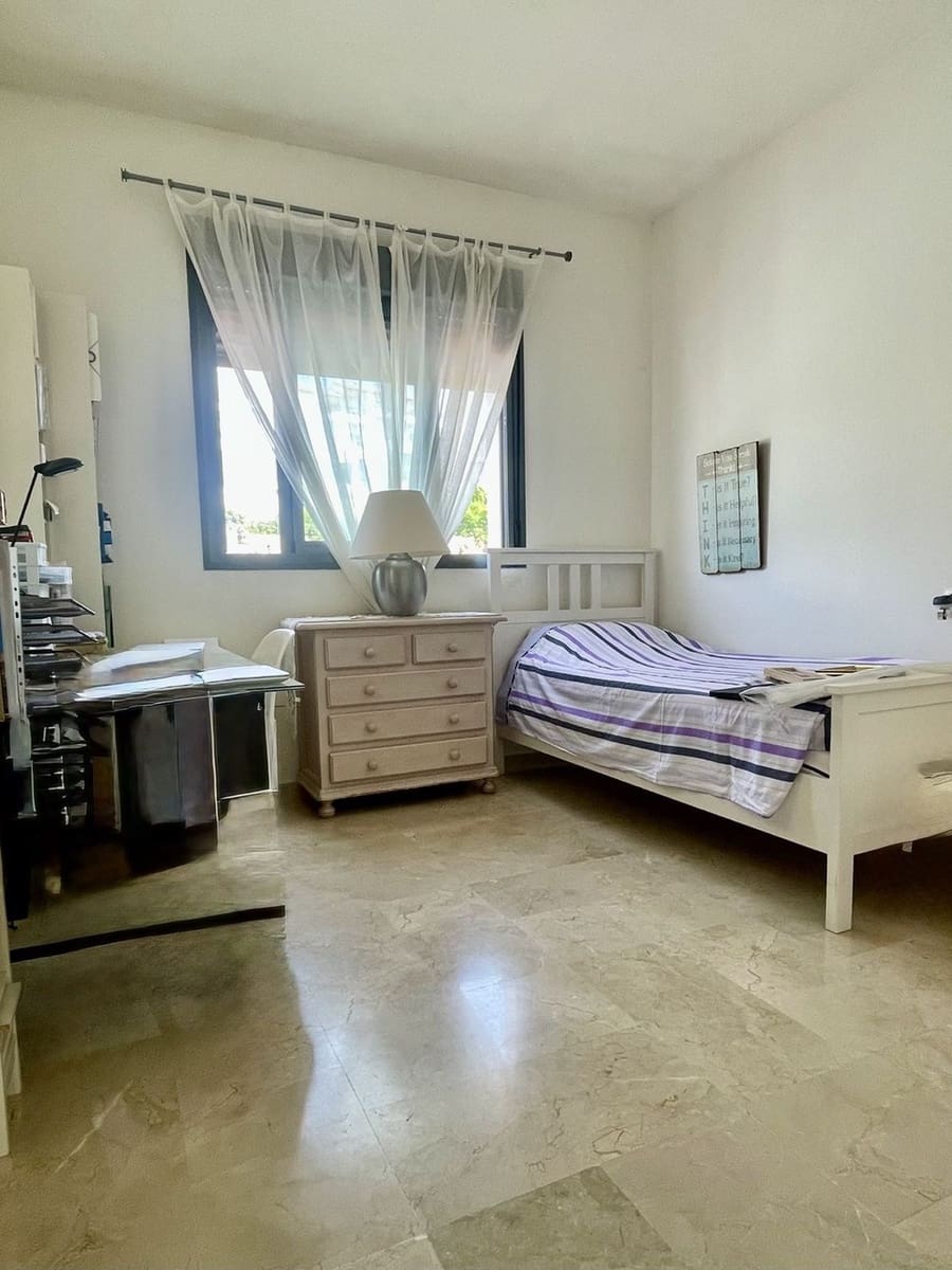 2 quarto Apartamento para venda em Manilva com piscina garagem - 298 000 € (Ref: 9195250)