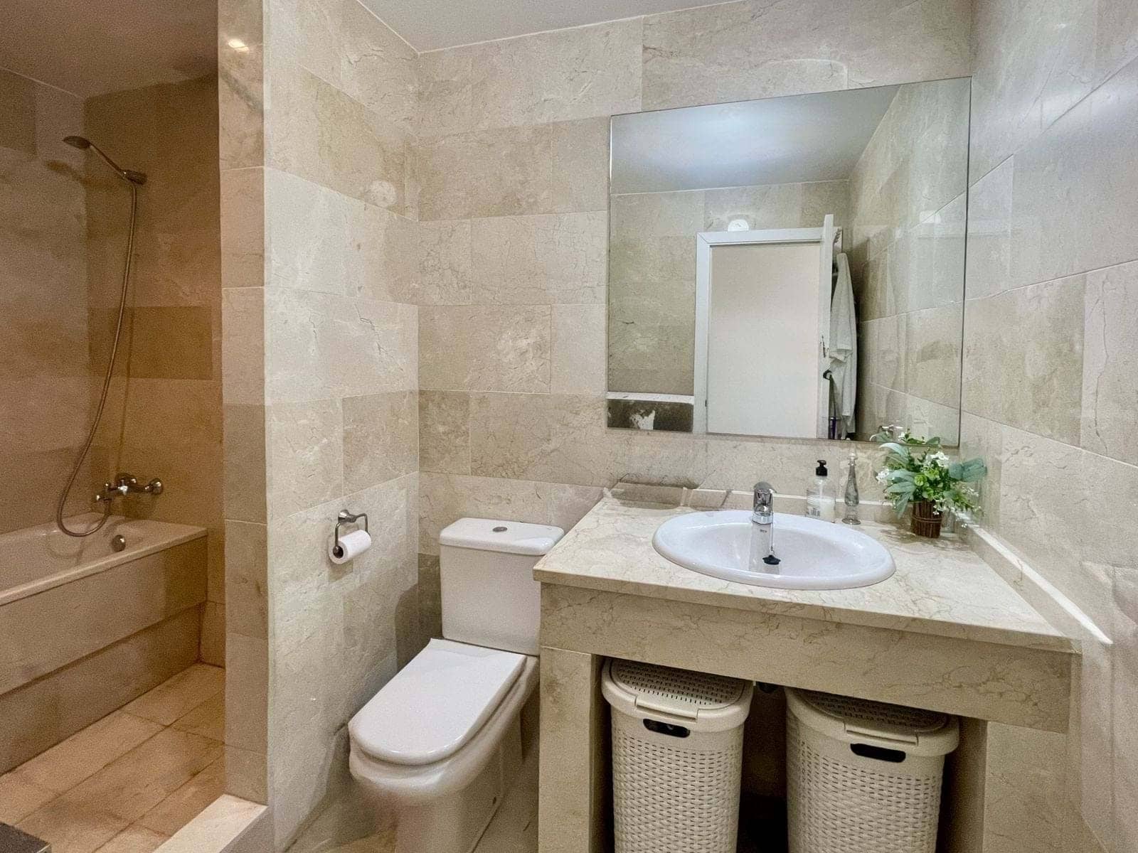 2 quarto Apartamento para venda em Manilva com piscina garagem - 298 000 € (Ref: 9195250)