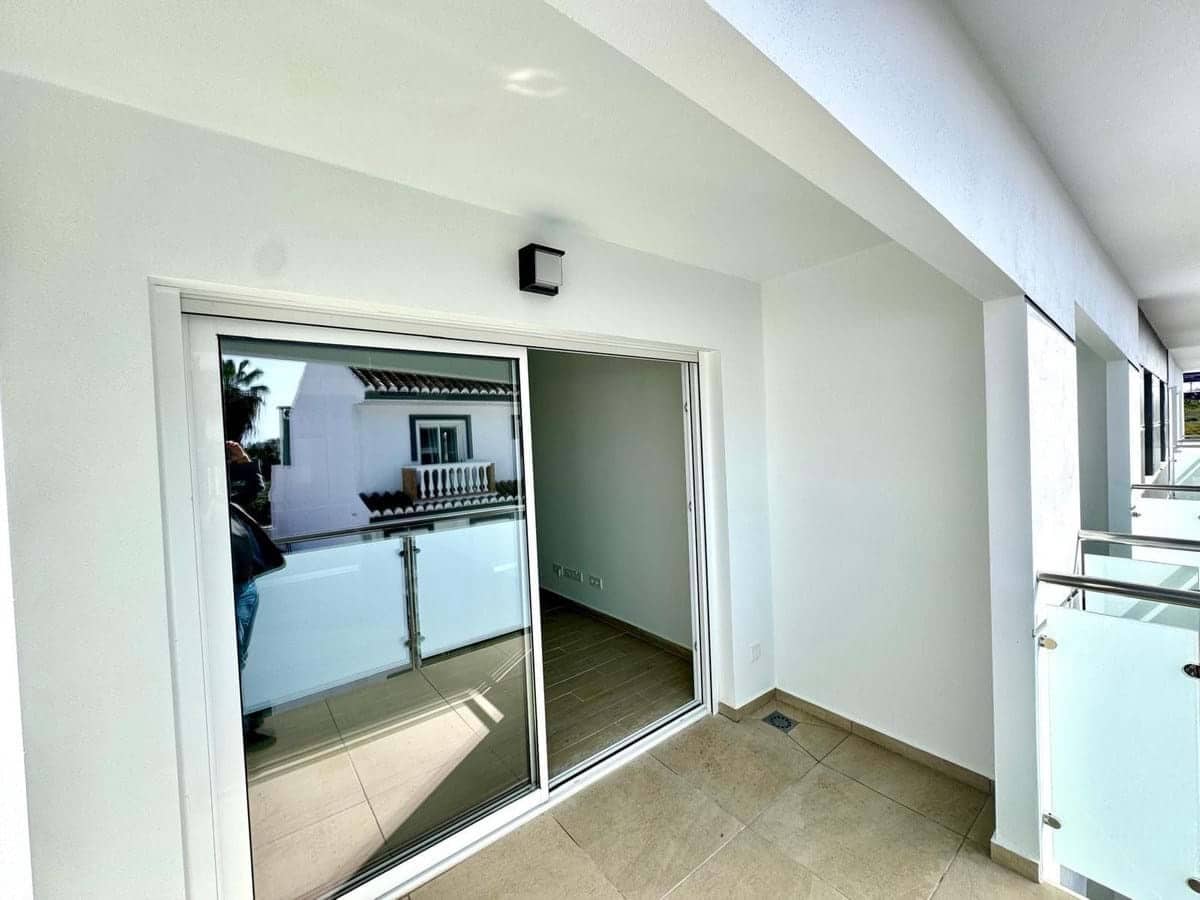 Apartamento de 2 habitaciones en Fuengirola en venta con garaje - 294.455 € (Ref: 9195252)